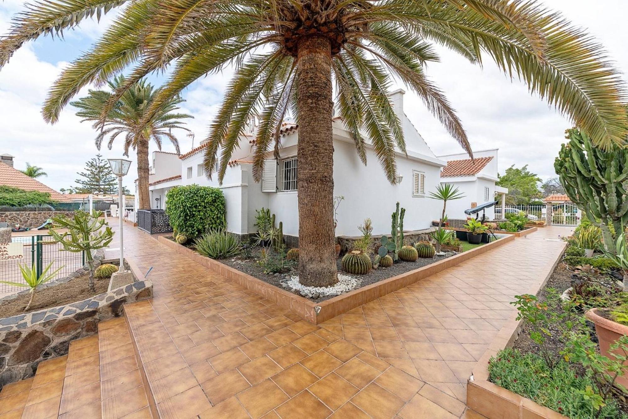 Elegant Bungalow,views,swimming Pool,golf Camp Hotell Maspalomas (Gran Canaria)
